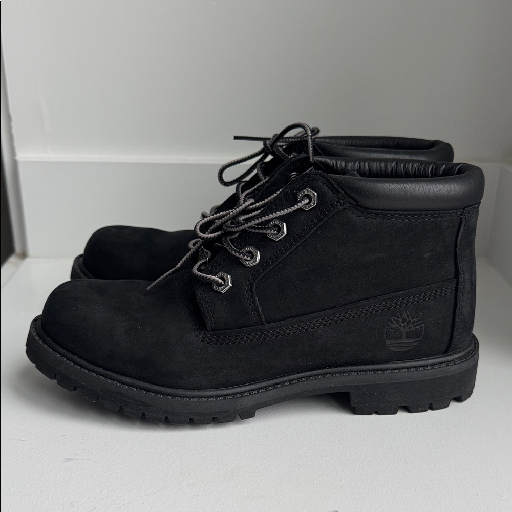 Timberland Nellie Chukka Black Lace-Up Boots